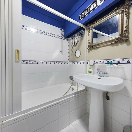 Picoas Artistic Flat * Lissabon