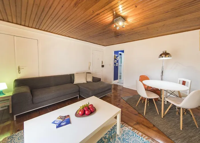 Picoas Artistic Flat